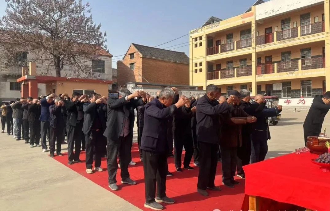 缅怀先人   共襄祭祖